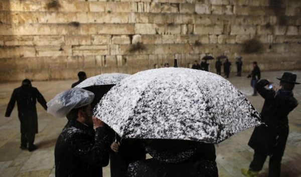 Μαγικές εικόνες: Στα λευκά η Ιερουσαλήμ